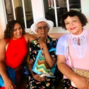 Meet your Posher, Joyce